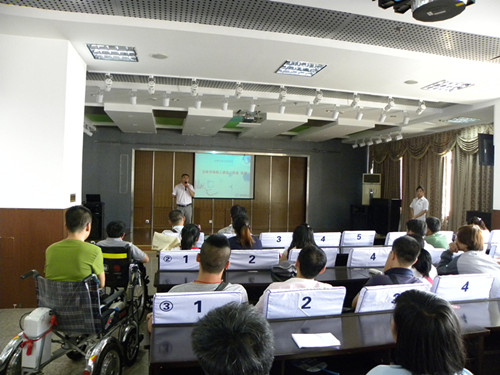 ͼΪ��ѵ�ֳ�