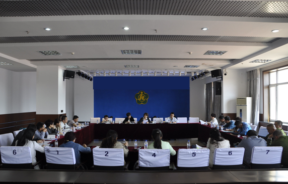 ͼΪ��ѵ���ֳ�